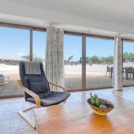 6 - First Line Of The Sea - Ocean Views - 1 Min By Lanzarote * Famara