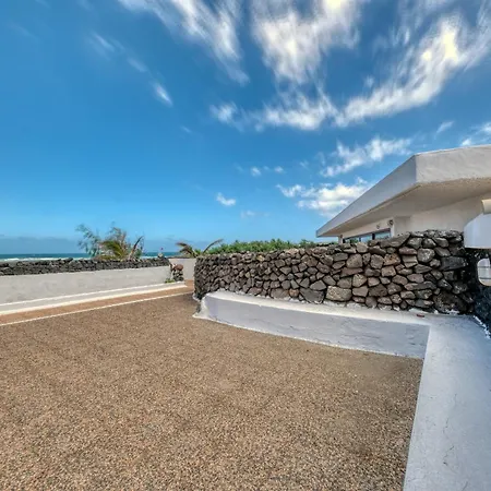 6 - First Line Of The Sea - Ocean Views - 1 Min By Lanzarote Casa de Férias